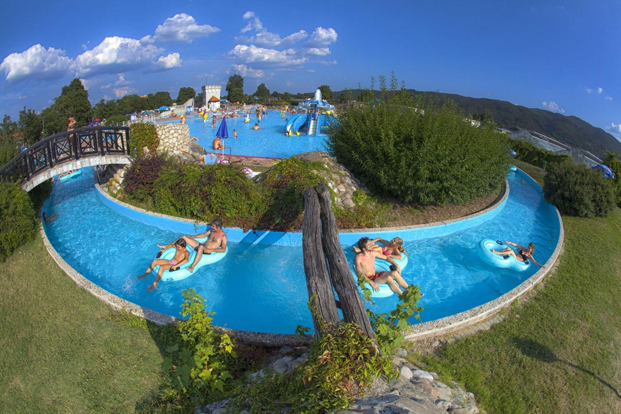 Zeleni Biser -Terme Catez ชาเตช อ็อบ ซาวี ภายนอก รูปภาพ